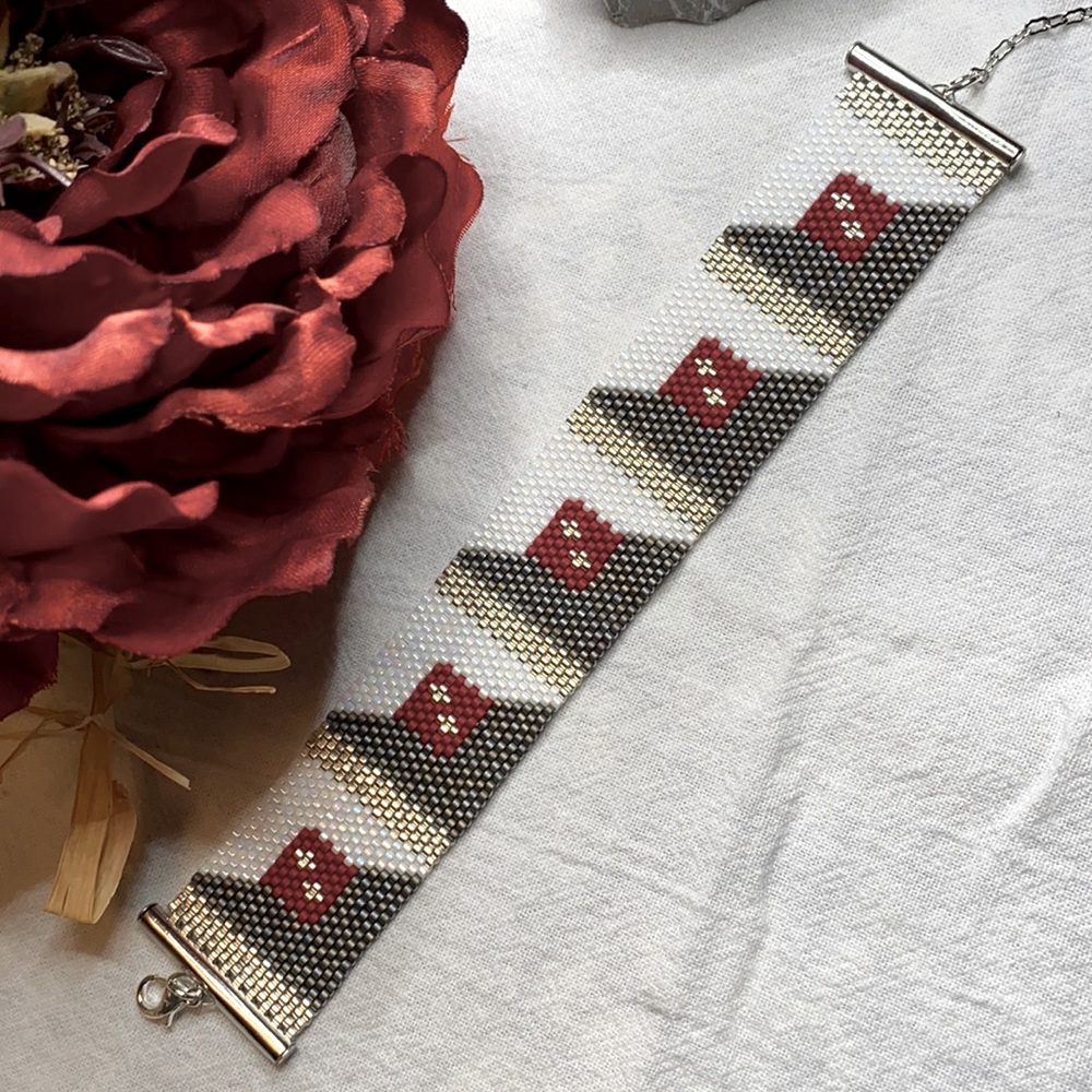 NEW!!!   BRACELET by Jewelry From the Heart